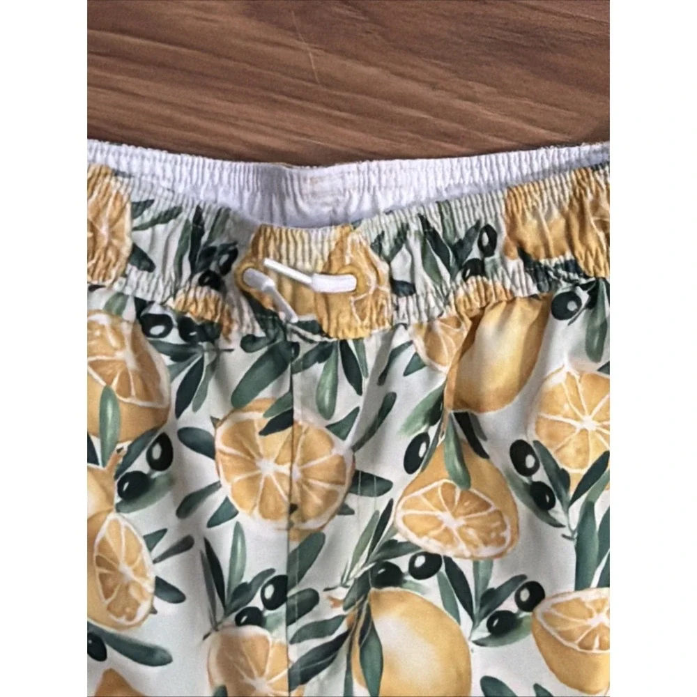 Abercrombie Kids Boys XL 15/16 Citrus Lemon Swim Shorts Trunks EUC